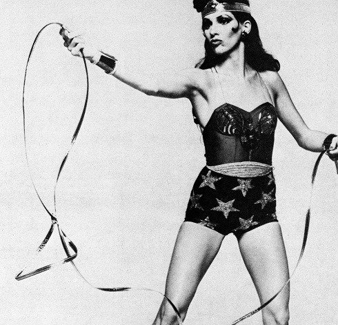 angiebowie2020's tweet photo. Did someone say Wonder Woman? Angie prepping for the Wonder Woman screentest, early 1970s., This TV test was the excuse for Angie to promote David's 'The 1980 Floor Show photo,' Midnight Special with Wolfman Jack. Photo- by Terry O'Neill https://t.co/I9iGUUarsg