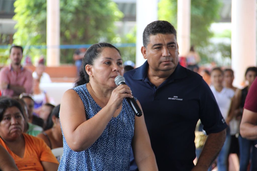 Prospera_MX's tweet photo. "Gracias a los apoyos que he recibido del Programa, mi familia cuenta con mejor educación y alimentación, gracias #PROSPERA por impulsar el desarrollo de personas con discapacidad." María Guadalupe Lozano, beneficiaria del estado de Guerrero. https://t.co/LhpDwpEbg5
