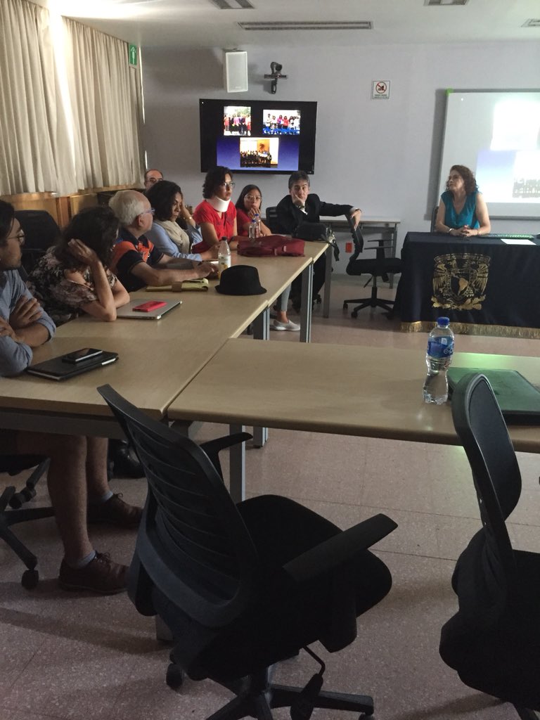 diteunam's tweet photo. En el panel de expertos, los Doctores comparten su experiencia sobre el desarrollo de la asignatura “Tecnologías para el aprendizaje y conocimiento en odontología” #educaTIC2018 https://t.co/f4IMDIqg70