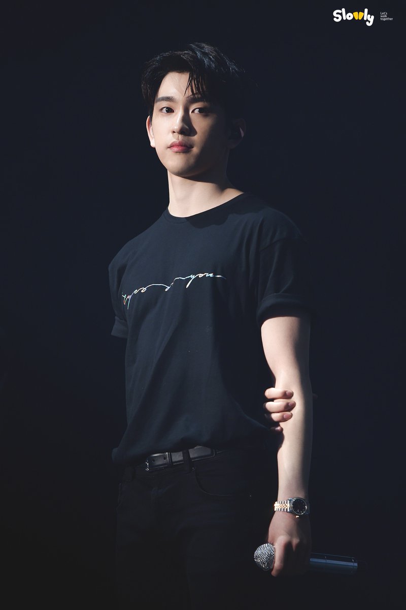 SLOWLY_JY's tweet photo. 180706 Eyes on you in LA
우로빠 넘 잘생겨서 우럭..ㅠㅠ...우럭우럭...
#GOT7 #갓세븐 #진영 #Jinyoung https://t.co/0FSvd8AXtu
