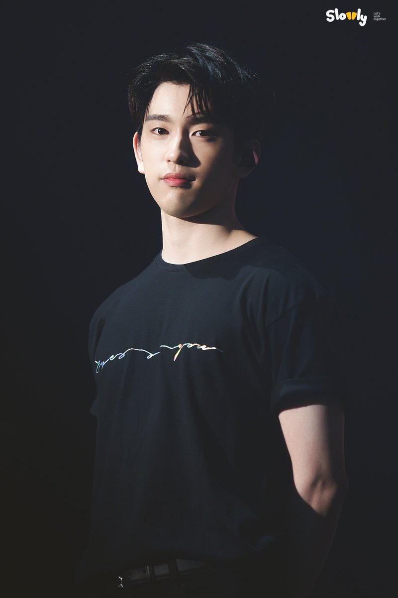 SLOWLY_JY's tweet photo. 180706 Eyes on you in LA
우로빠 넘 잘생겨서 우럭..ㅠㅠ...우럭우럭...
#GOT7 #갓세븐 #진영 #Jinyoung https://t.co/0FSvd8AXtu