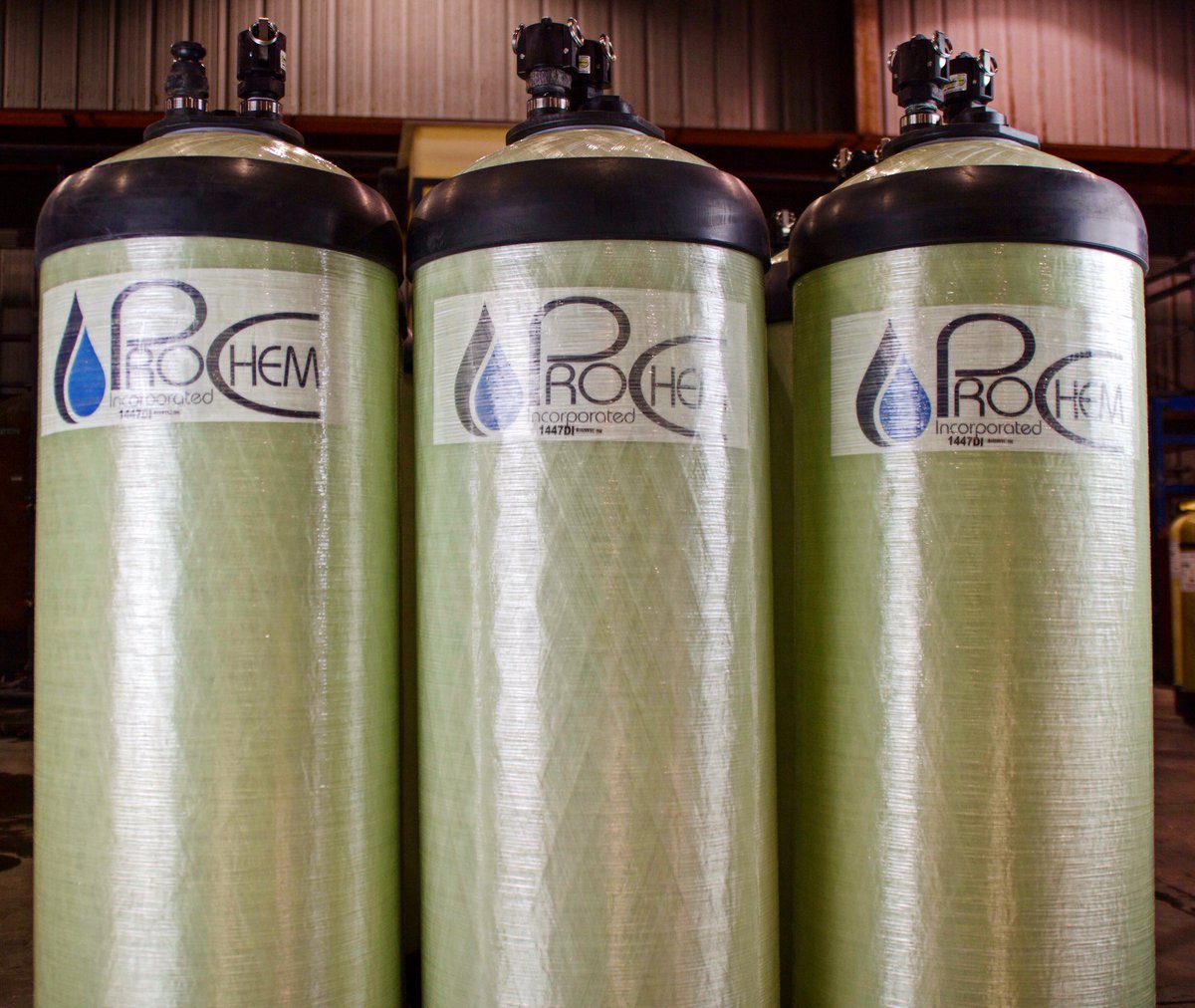 ProChemWater's tweet photo. ProChem’s portable exchange deionization (PEDI) columns utilize nuclear-grade mixed bed ion-exchange resins. We column tracking, frequent resin testing, microbiological monitoring, and regeneration systems sterilization procedures. https://t.co/pdgw20dKCp