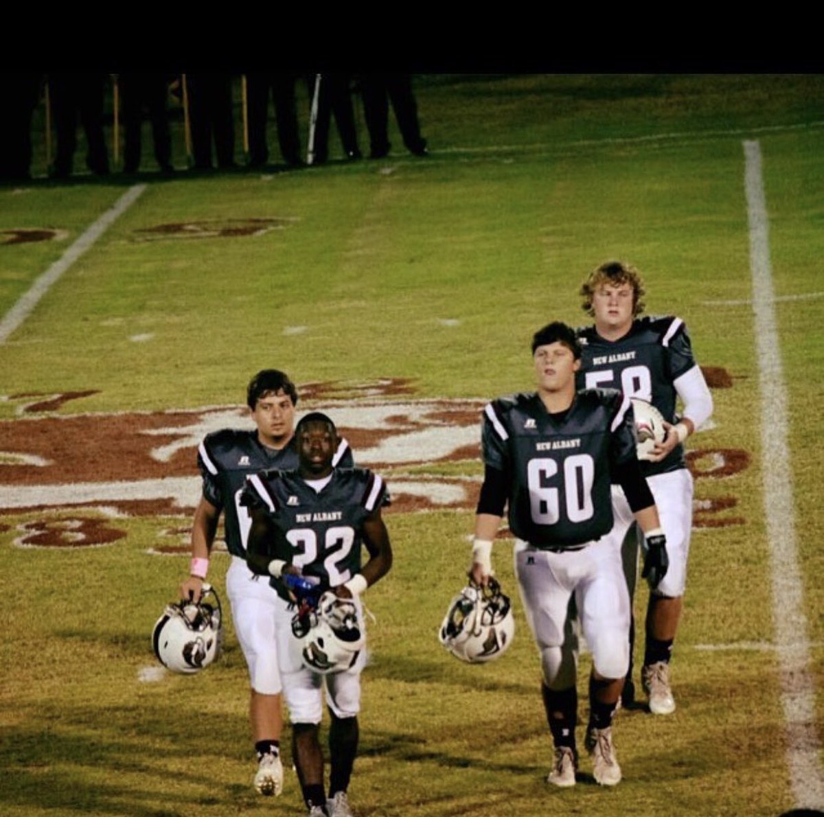 Jarred662's tweet photo. HBD J. Lip! 🏈💪🏼 ole peanut head. love you bro 💯 https://t.co/4qqI2IXoI0