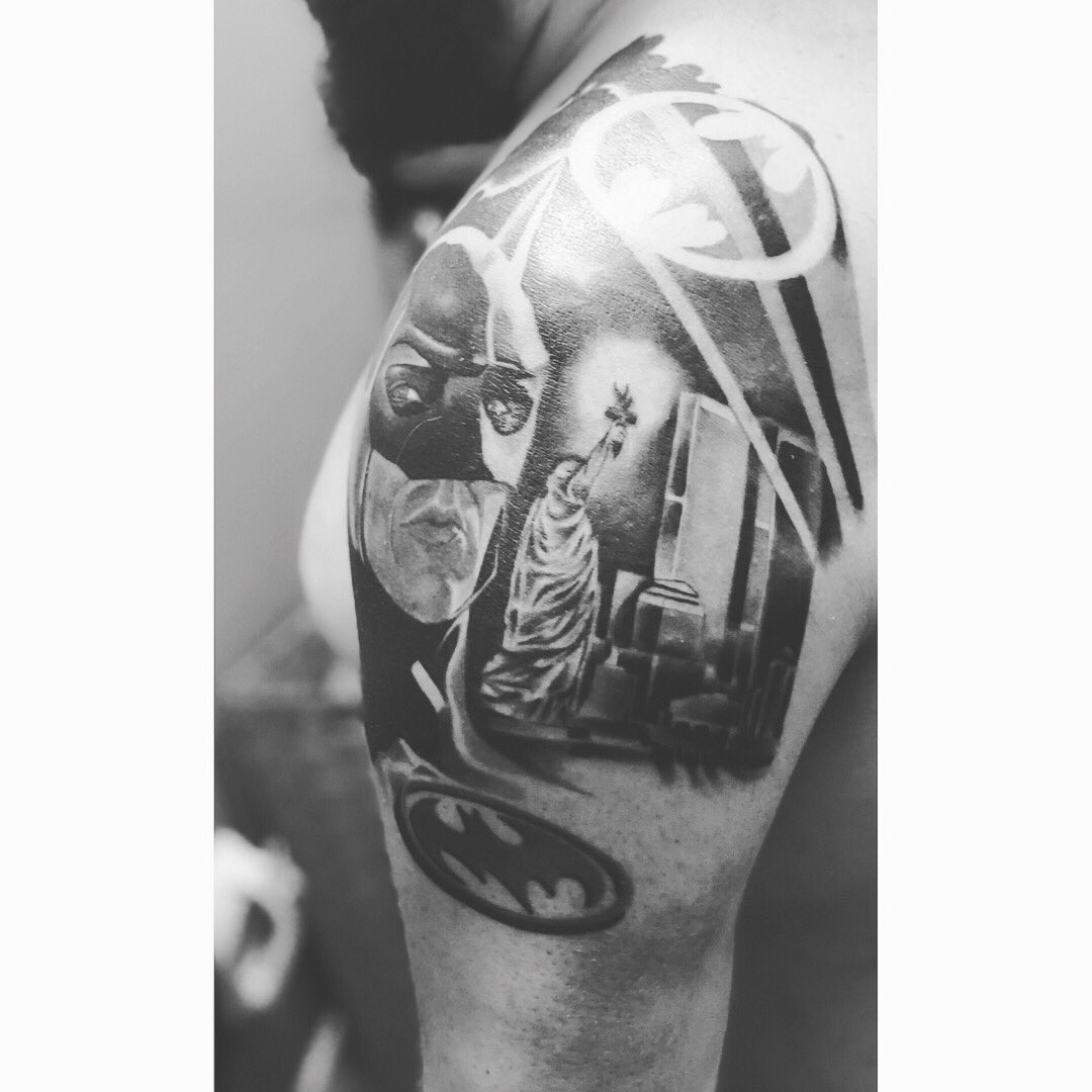 RealKyleWolff's tweet photo. Finally done with this bad boy. 
@MichaelKeaton #batman #tattoo #coverup #nyc #91101Tribute #worldtradecenter #OGBatman #guyswithtattoos https://t.co/1B7uY8abNb