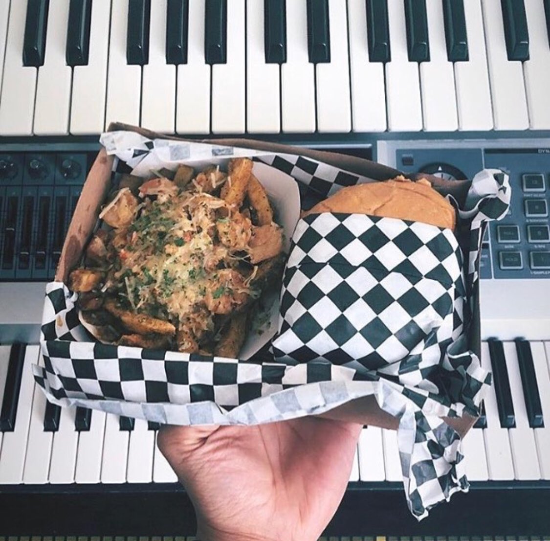 The @BBurgerBoyz #Foodtruck is at @ToolBoxLA today from 11:30am-2pm! Order ahead on our app &amp; type in “cheesy” to save $5 on lunch! #thursdaythoughts 🍔♥️