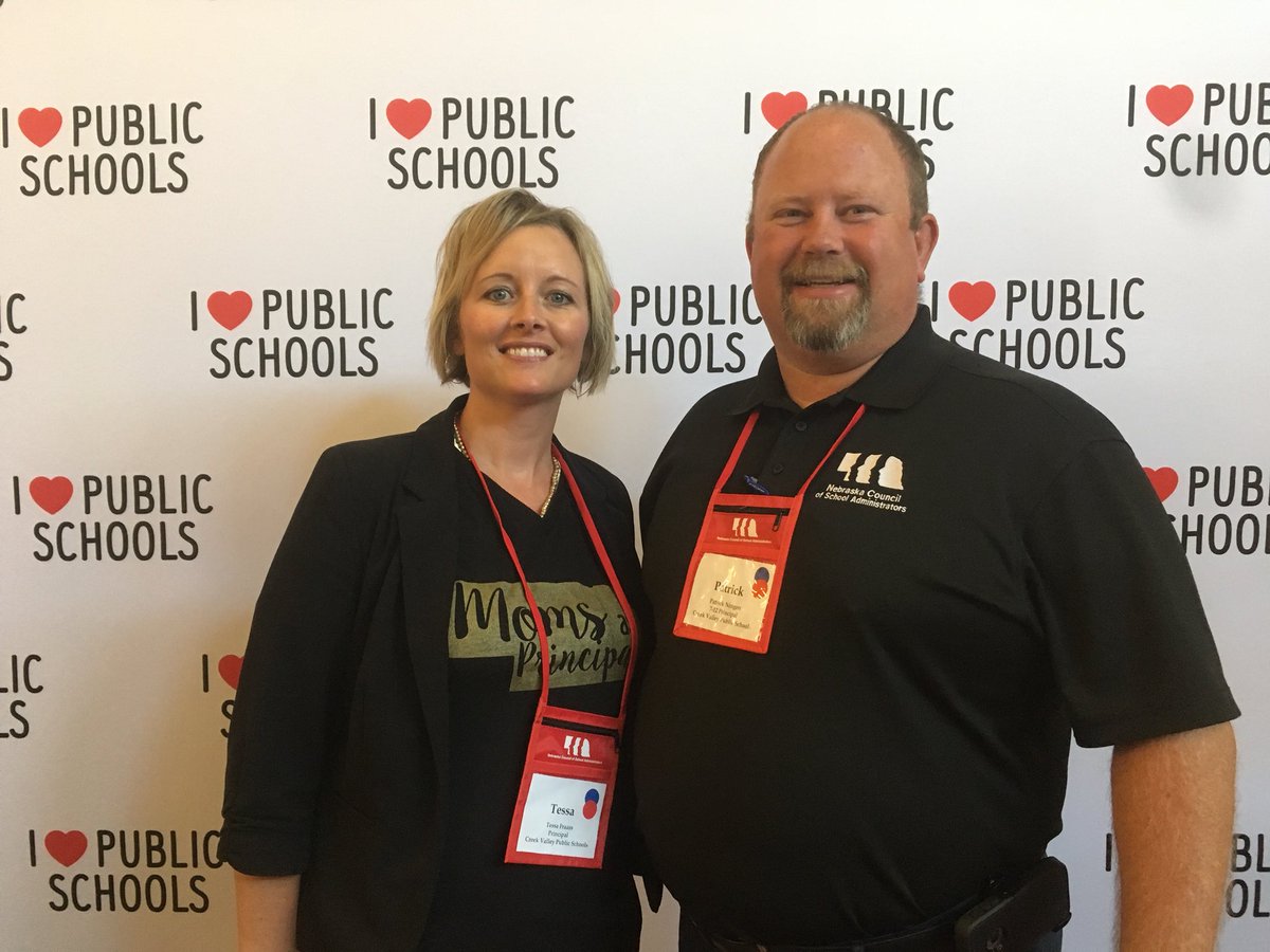 CrkValleyStorm's tweet photo. Learning lots at Admin Days! #admin2018
#cvsstorm @MrsFraass @Mr_Ningen https://t.co/AcLATy5An5