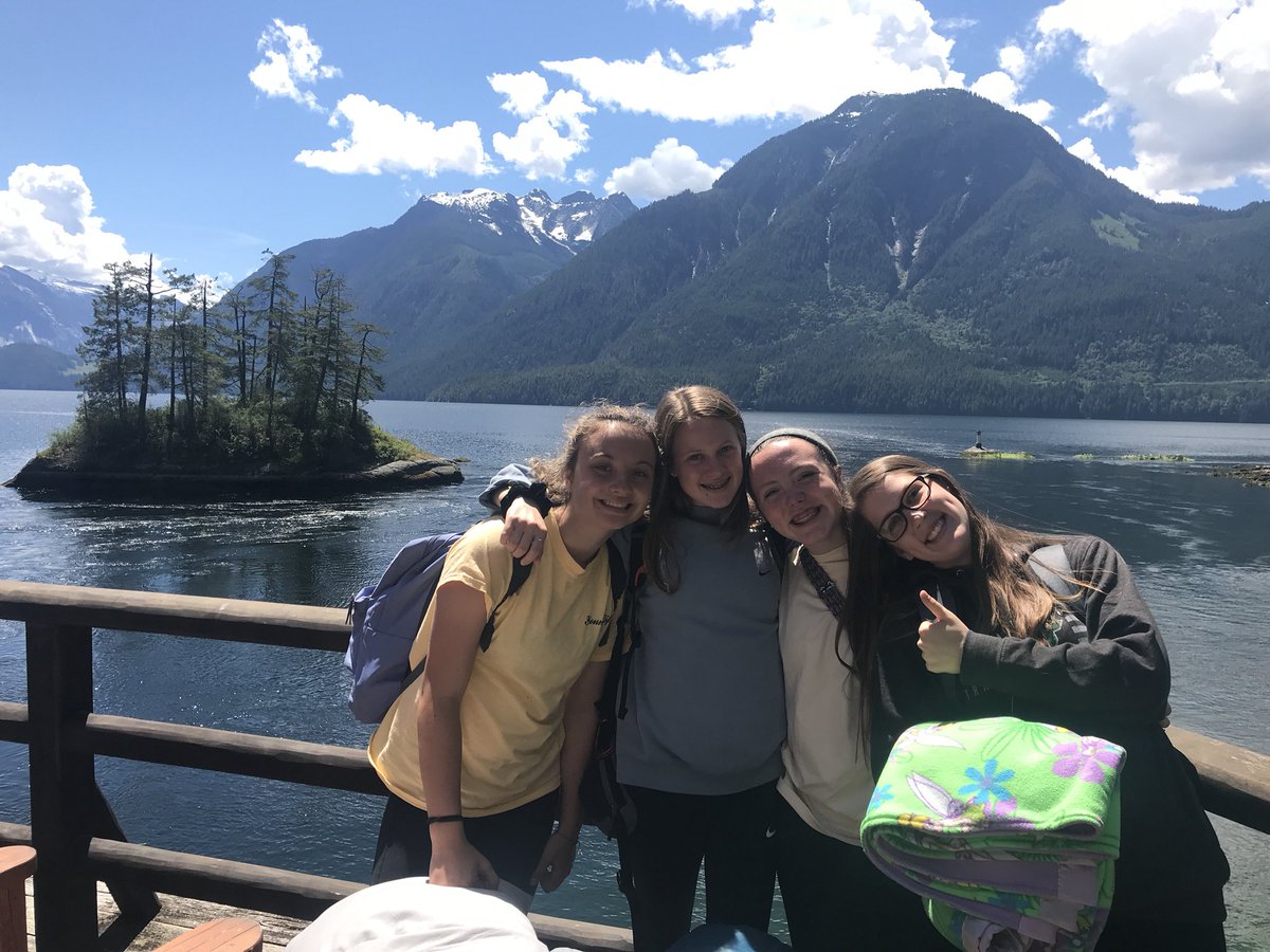 peytonelisec's tweet photo. I enjoy and go to younglife because of the amazing relationships you build with awesome people and god! #whyIYL https://t.co/VxPbAiR71P