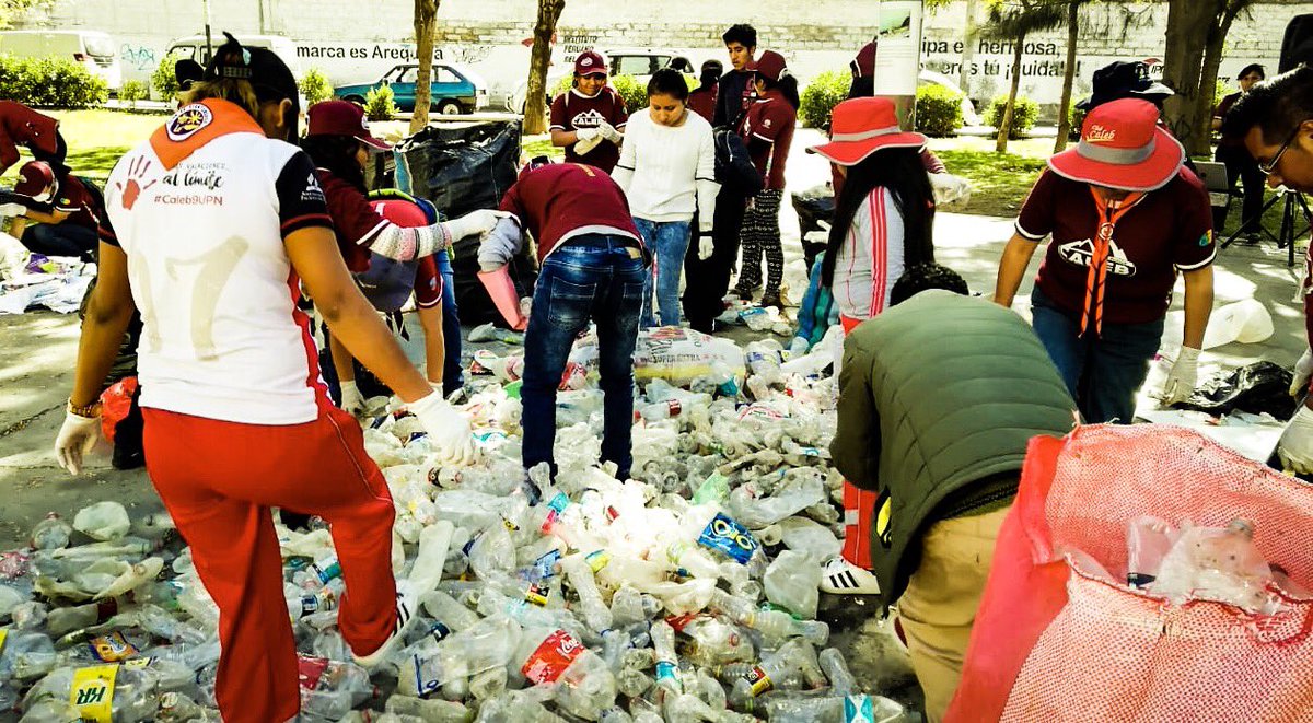 AdventistaAPSur's tweet photo. Grandes cantidades de plástico se logran reciclar y con ello podremos ayudar a Hilda y Eduardo. #YoEstoy en #MisiónCaleb #MPS https://t.co/W64NOw3lBg