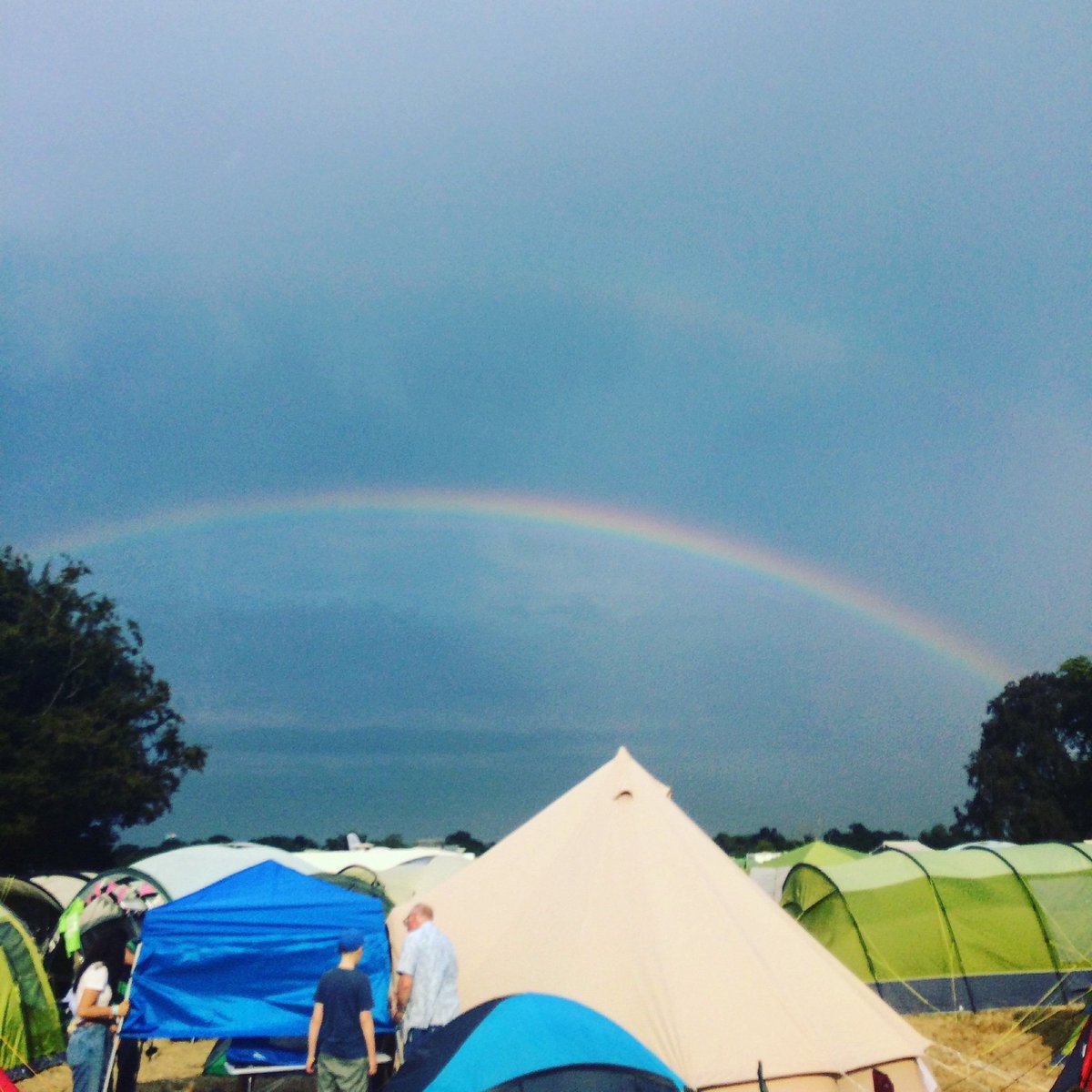 tdharmer's tweet photo. Camp set up and the clouds are rolling in. But that is some view #rainbow 🌈 #godspromise #focus2018 #htbfocus #hellofocus #camping ⛺️ https://t.co/YQWyoJG8eV