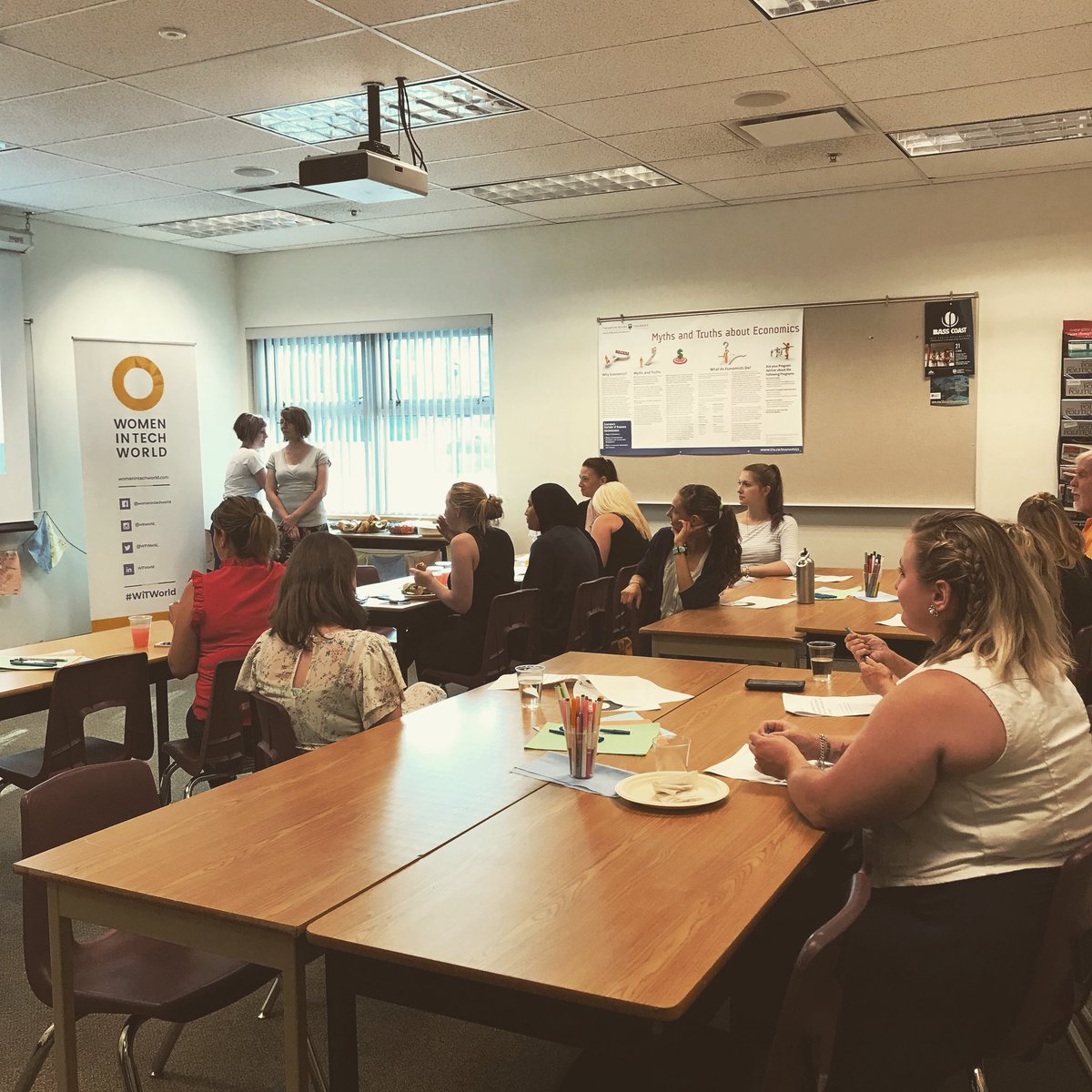 kicpeople's tweet image. Thank you to @WiTWorld_ for facilitating Community Conversations with women in tech in #Kamloops! #DrivingWinTech | 📸 instagram.com/p/BlrQf_iAUiY/