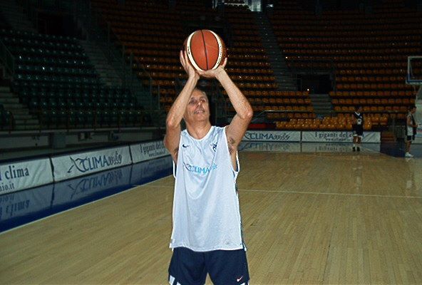 Enrico Schiavina: enciclopedia delle Minors, fortitudino sui generis, guardia tiratrice
@EnricoSchiavina <a href="/giancamiglio/">Giancarlo Migliola</a> 
Da non perdere, se non lo avete già letto!
buff.ly/2mG7v0O