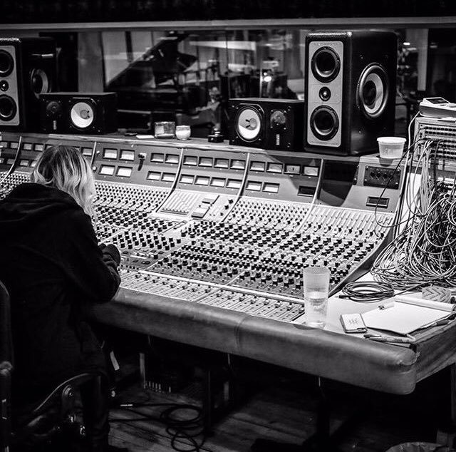 TPROfficial's tweet photo. #happybirthday to the one and only @taylormomsen !!! https://t.co/aTA2sD8PxA