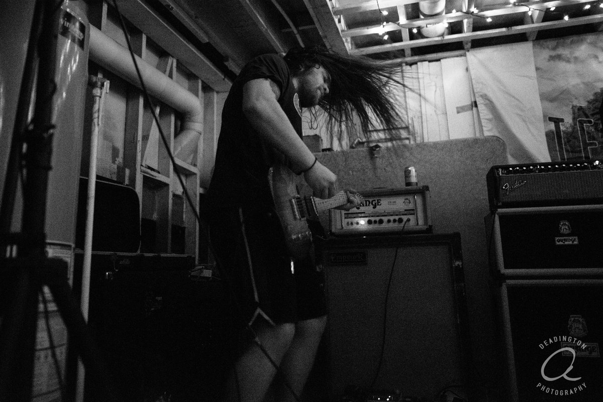 deadling_'s tweet photo. I shot @CONVEYERhc last night
It was sick https://t.co/8NjY8ehpS6