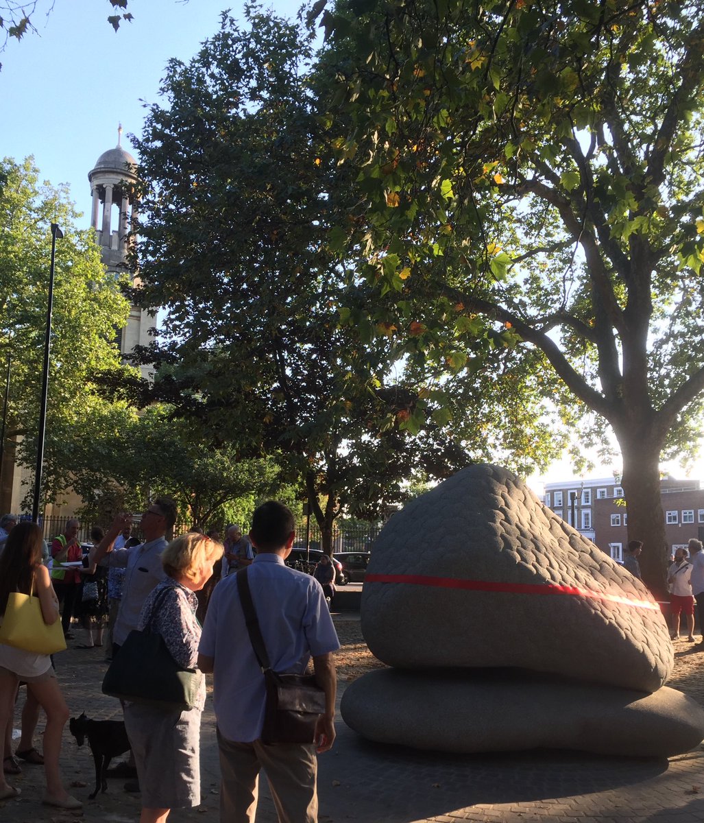 About to cut the ribbon at The Oval Triangle #sculpture of the brilliant ⁦<a href="/PRPsculpture/">Peter Randall-Page</a>⁩ #Granite sparkling + church dome is a lovely juxtaposition