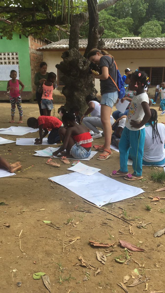 NataliaSArruda's tweet photo. Celebrating the Mangrove Day in Bocas del Atrato with the community and students from @youthmappers @UdeA @Mangle_Blanco @naristiz @MariaFernandaP4 #Cartocosta https://t.co/IcMF75vYFn