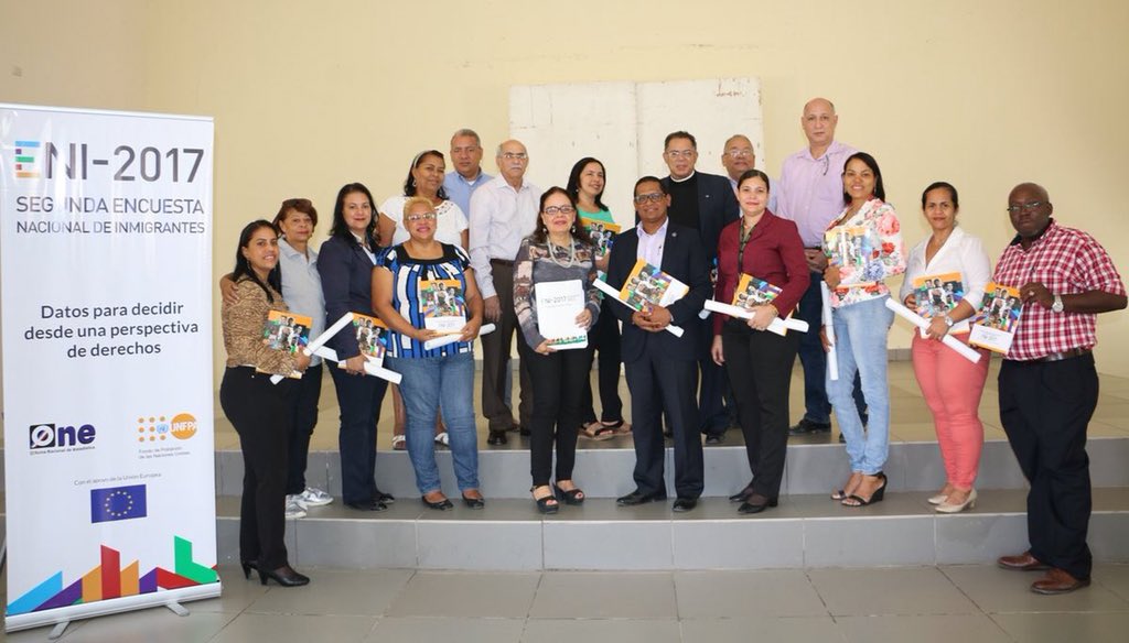 UNFPA_RD's tweet photo. Junto al @CentroPMontalvo presentamos en Valverde, Mao los resultados de la “2da Encuesta Nacional de Inmigrantes #ENI2017”. 
🔘
Clic en el siguiente link para ampliar esta información: https://t.co/cqerqHjbBH
🔘
#ENI2017 #EncuestaNacional #Inmigrantes #Datos #DatosParaConsulta https://t.co/pCmXyfYzb3