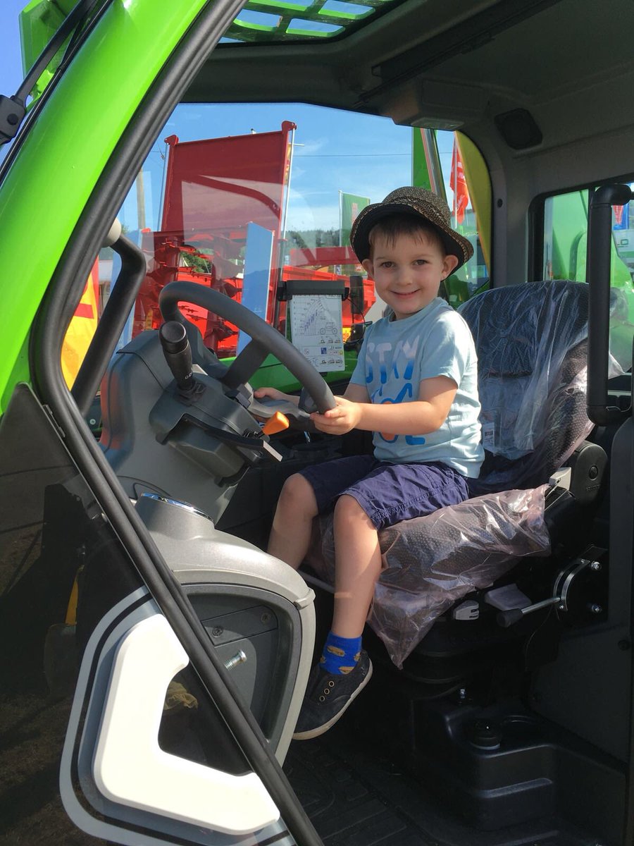 MrsHawkins098's tweet photo. Fab day at the royal Welsh show! So much to do for little ones, although getting to go in all the big machinery was a highlight #rws2018 #RoyalWelshShow2018 https://t.co/gMYc485JT6