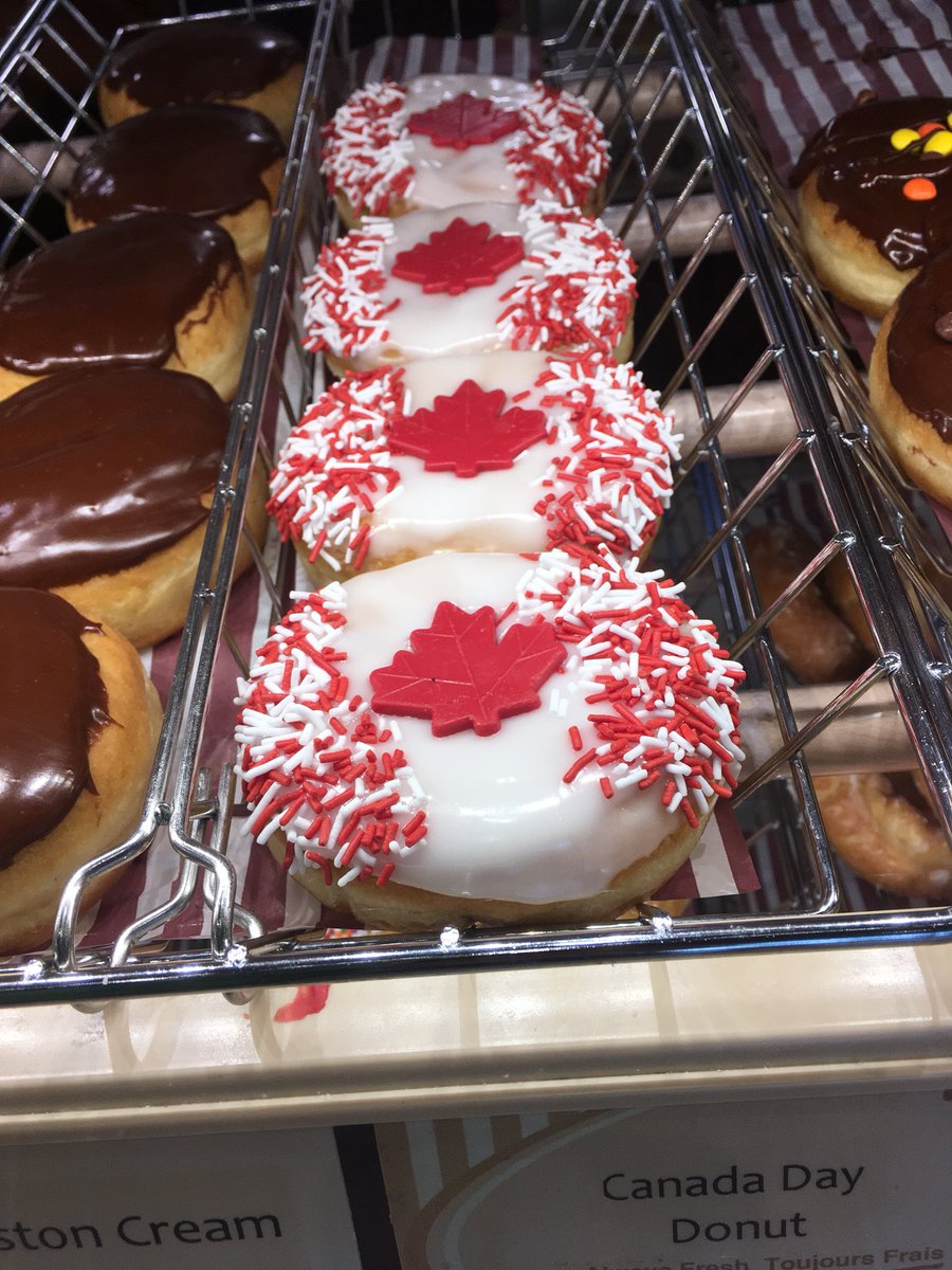 Glenorchil's tweet image. Meh.... might pass on the #toujoursfrais #CanadaDay donut there @timhortons #timsproblems July 26 now....