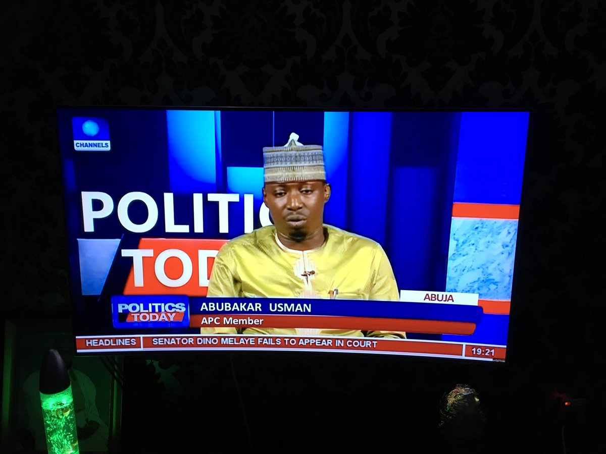 AyoOyalowo's tweet image. Our own @MrAbuSidiq doing it for the love of the party. @OfficialAPCNg