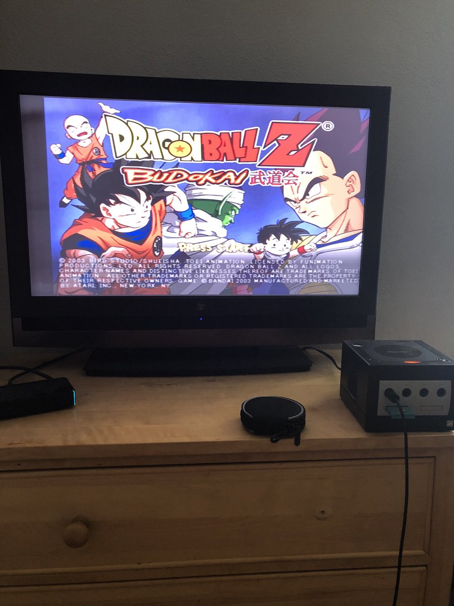 esparza_Jzer0's tweet image. Just cleaning up my room and I found one of the best childhood games ever play and it still works!!! @Rhymestyle @Nanogenix #dbzbudokai