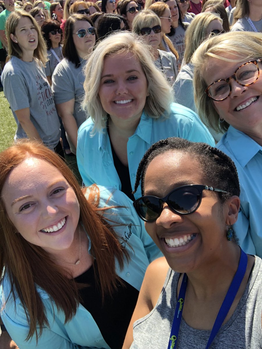 MidwayESMusic's tweet photo. Hottest pic on the interwebs. @MidwayES #MakeYourMark #DenmarkHS #DenmarkHSCommunity #MidwayMustangs https://t.co/oE8FlQTQsc