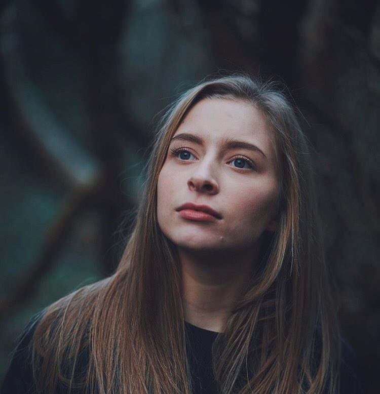 Song_Circles's tweet photo. The 4th of Term's 3's #SongCircles #LiveLounge videos is the wonderful 1st yr Songwriter ANGEL!NA and her song ‘Poison'. It’s the same song title as Helena's song last week! They couldn't be more different, aside from that they're both fantastic, obvs:
https://t.co/uG2pkjzZ8F 🔥 https://t.co/VFb4sZwPQ4