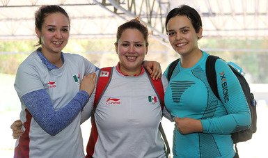 <a href="/PacoVillagrana/">Paco Villagrana</a> #TiroDeportivo en los Juegos Centroamericanos y del Caribe <a href="/Bquilla2018/">Barranquilla 2018</a> Eréndira Barba se viste de plata en la categoría de rifle tendido 50 metros femenil y el equipo de Sofía Hdz, Eréndira Barba y Nancy Leal de bronce en equipo rifle tendido femenil 50 metros.