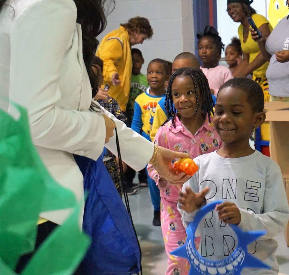MenforHopeUSA's tweet photo. In honor of our partnership with Ricky Johnson &amp; Friends Foundation Christmas in July event, we are throwing it back to our 2016 Holiday Toy Drive! We had the opportunity to give back to our community and put smiles on all our children’s faces! #MenForHope #ThrowbackThursday https://t.co/UOFbxTtsD9