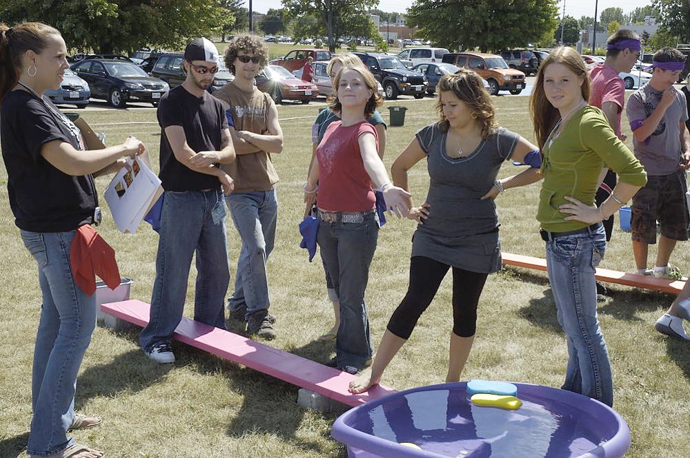 SLC_Alumni's tweet photo. Let the games begin...Today's #ThrowbackThursday reminds us of the fun we have, outside of the classroom. #RememberWhen #TBT #ProudToBeSLC #ExperienceSLC #YGK #Cornwall #Brockville #Kingston #SLC_Archives @whatsinsideslc https://t.co/vDppUzHH67