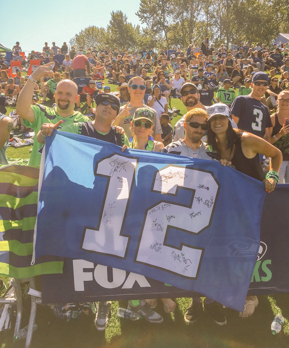 The best number and ever better friends. Tag your crew 👨‍👩‍👧‍👦 #12s #Seahawks