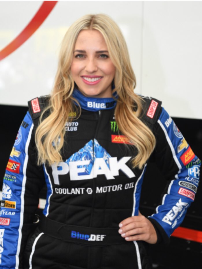 We’re SO excited to announce that World Champ, <a href="/BrittanyForce/">BrittanyForce</a>, will be flying PEAK blue colors this weekend at <a href="/RaceSonoma/">Sonoma Raceway</a>! Let’s gooooooo! #TeamPEAK #SonomaNats 🏎🔥🏆