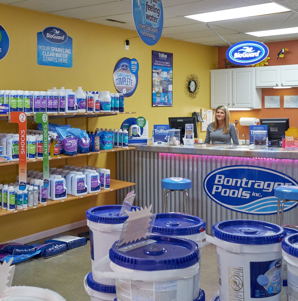 Cloudy pool or spa water? Bring a water sample into our Elkhart or South Bend showroom for testing. We have the BioGuard product to fix it.
#DiveRightIn #GetTheGoodStuff