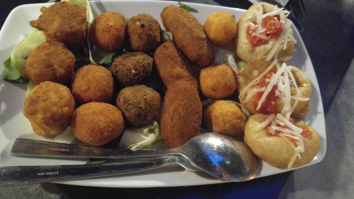 LaConsiglieria's tweet photo. .@lucianpignataro -
#Bcena #pizzeria #1000Gourmet #Napoli #ParcoMargherita #GiuseppeMaglione
@anboemo @Barbaga3Gaetano @paoloigna1 @calabriaonline @cittameridiane @IlMattinoFoggia @ilgastronauta @FlipRuth https://t.co/BCC1f9qsZ1