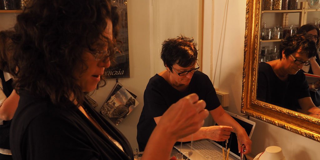 unoallavolta's tweet photo. Uno Alla Volta is devoted to keeping the artisan tradition alive. Since our inception, we have provided $48, 231,000 to artisans in the U.S., Italy, and around the world!     
#humanconnection  #artisan # handcrafted #oneatatime #artisanmade #lovehandmade #aroundtheworld https://t.co/nGMP2kuzUt
