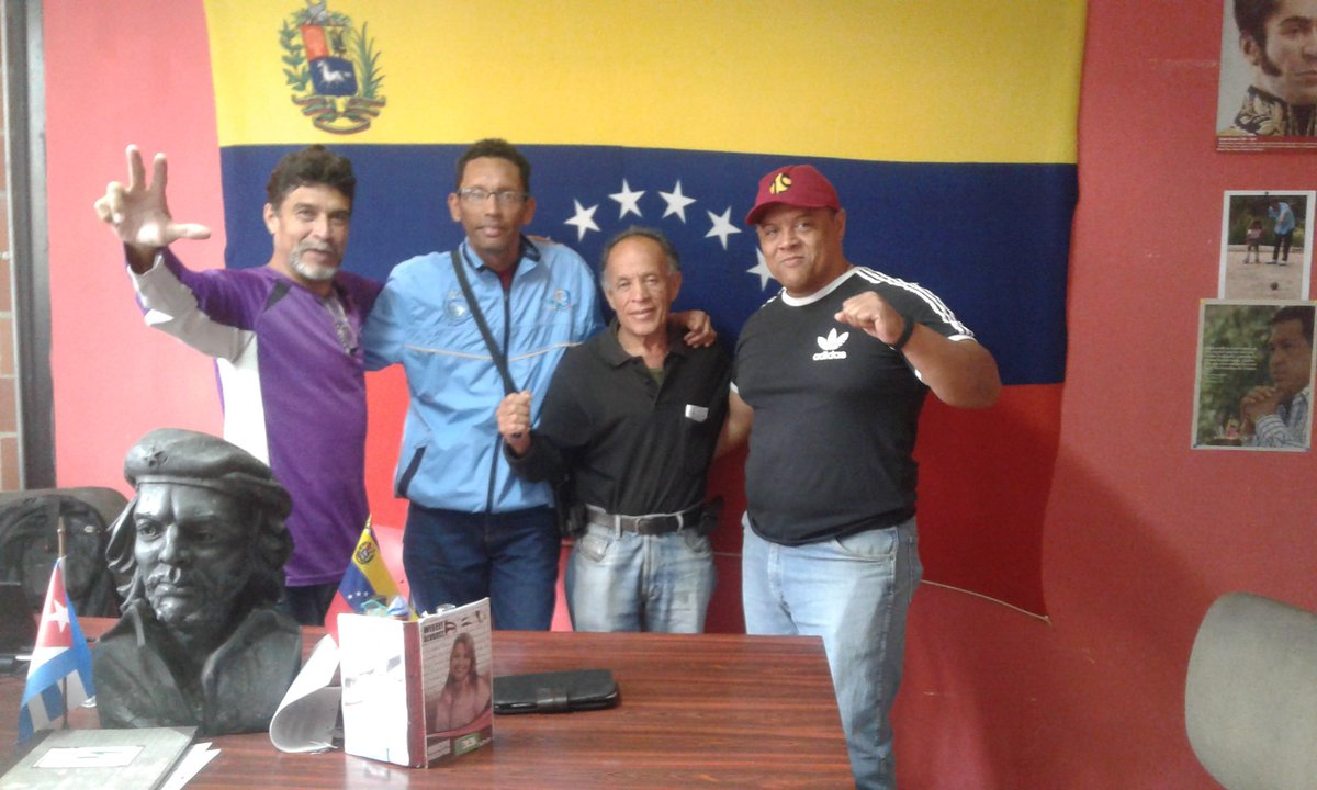 AMDeportes18's tweet photo. #GenCombate ya sabes el #8Sep18 en el #GLNavarroLTQS BOXEO del bueno. @jaircuba @MiraTvEnTi @RadioUrquia @antena1037 @altapresion @cardilloromero https://t.co/IPlI5Ixv4U