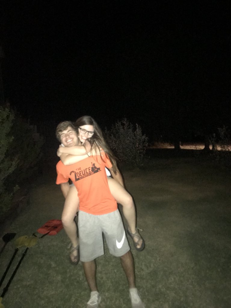 KatC73's tweet photo. happy 18th to my bestest friend!! thankful for you &amp; all our crazy dysfunctional pics 💗 https://t.co/yLouskGXrY