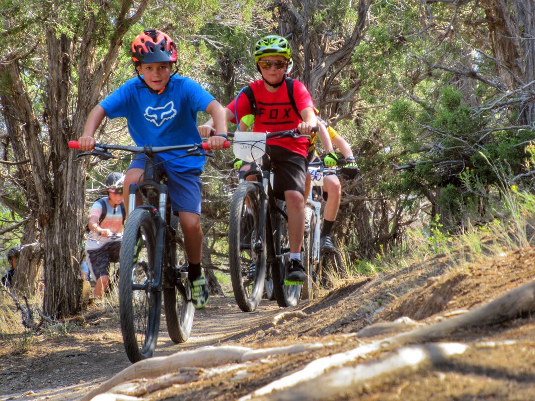 JeffKerkove's tweet photo. #VVASAkids Group 4 was motivated by what Group 5 did on Tues. So naturally, they wanted to flex their new mtb skills and fitness with the iconic Boneyard & Pool/Ice Loop! Don't tell the older riders in Group 5, but Group 4 was quicker π€«ππͺπ»
. . .
#morekidsonbikes https://t.co/ZXSP8wQQXv