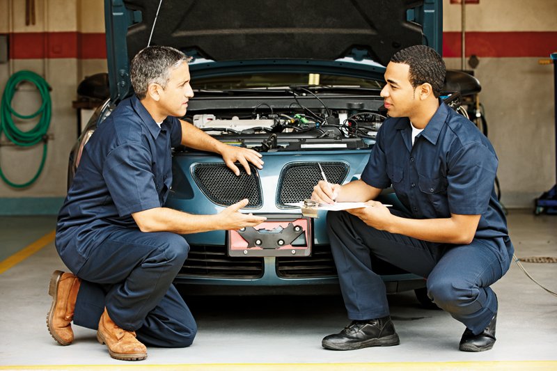Motor_Age's tweet photo. In this episode of the Remarkable Results podcast, industry experts discuss apprenticeship for younger techs and the training and education that is necessary to be a top diagnostic tech. #diagnostictech #autotech
https://t.co/H8i9mmDi2I https://t.co/BU17fShXFU