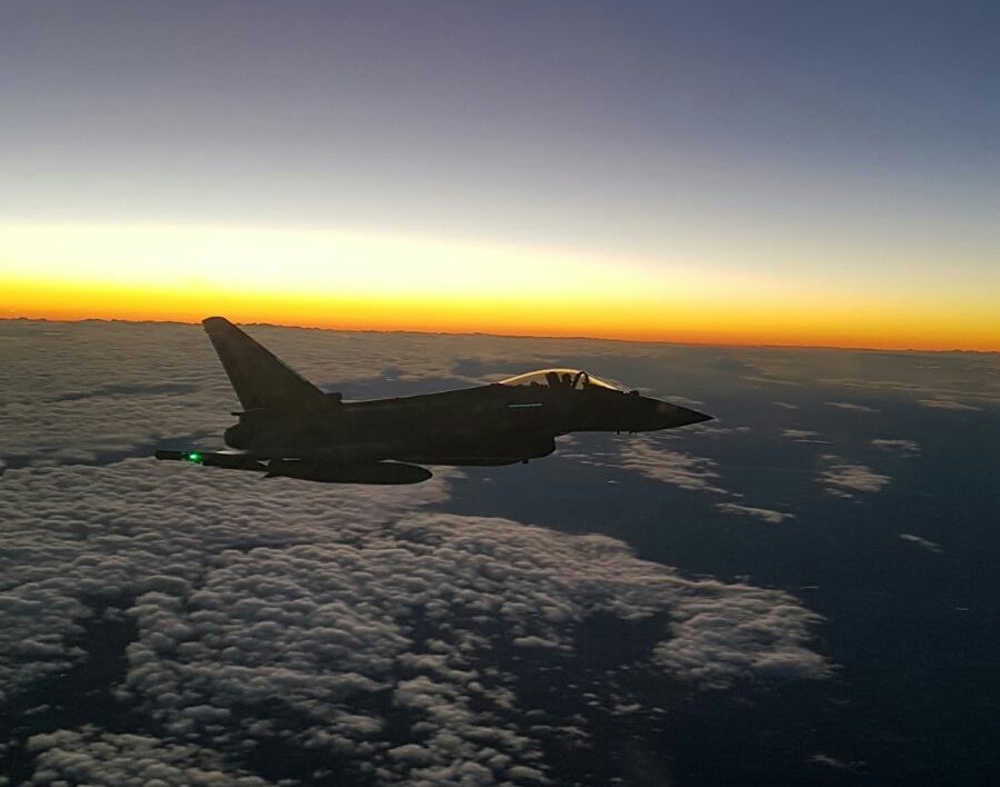 DjDcoD4W0AAYLNH.jpg:large