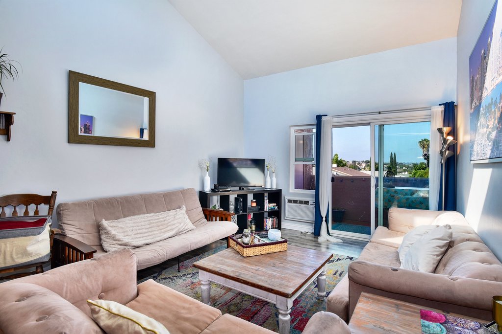 good_realty's tweet photo. YOU'RE INVITED to our Open House!
7750 Margerum Ave #218, San Diego, CA 92120
Saturday, July 28th
12 PM - 3 PM
3 bedroom | 2 baths | 1,087 SQ FT
Asking Price $379,000

For More Info: https://t.co/Pgy4Iyvr62

#openhouse #sandiegorealestate #delcerrohomeforsale #delcerrorealestate https://t.co/RxA7Zjd6Ma