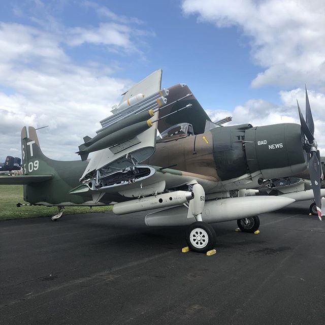 BPAviationSvcs's tweet photo. #skyraider#oshkosh https://t.co/p6dz5Voq60 https://t.co/H1QxN1bfjQ