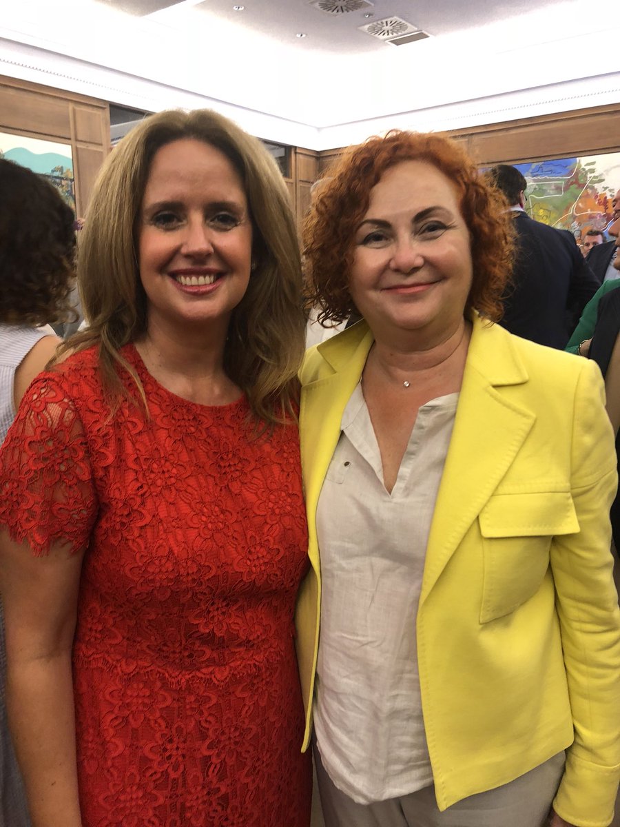 Enhorabuena <a href="/HelenaBeunza/">Helena Beunza</a> Secretaria General de la Vivienda. Toma de posesión. Gracias por asumir este reto @evap_bpw  <a href="/BpwSpain/">BPW Spain</a> <a href="/fomentogob/">Ministerio de Fomento</a>