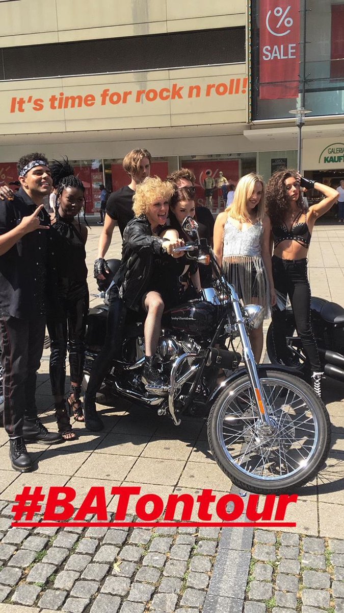 CBenningtonNews's tweet photo. Some awesome photos of @christinabenn, @AndrewPolec and co at 3 of the German launch shows today! 
📷: batdasmusical|instagram https://t.co/OaXWr5MFyK