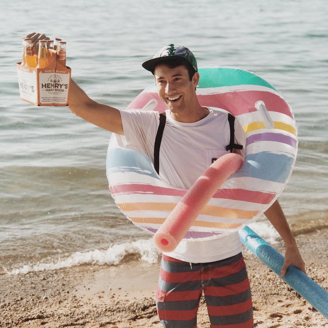 Just when you thought beach days couldn’t get more colorful…
📸: <a href="/ForestWalters/">Forest Walters</a>