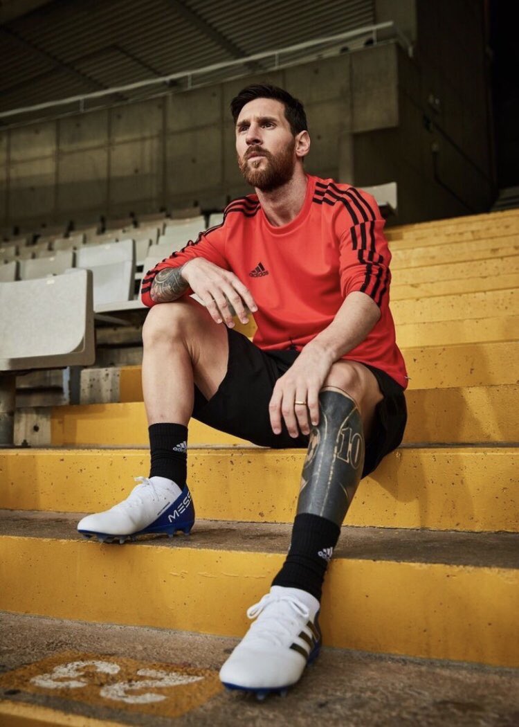 lionel messi boots 2018