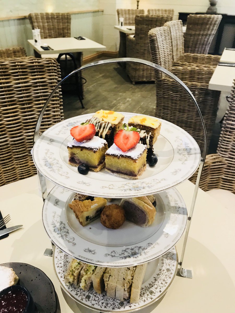 claire lara tweet media