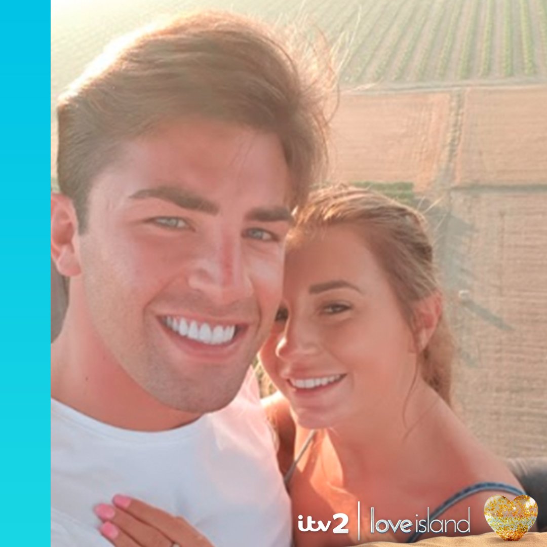 LoveIsland's tweet photo. Jani + hot air balloon + the Up soundtrack = our emotions all over the place. #LoveIsland https://t.co/oELBisW8EM