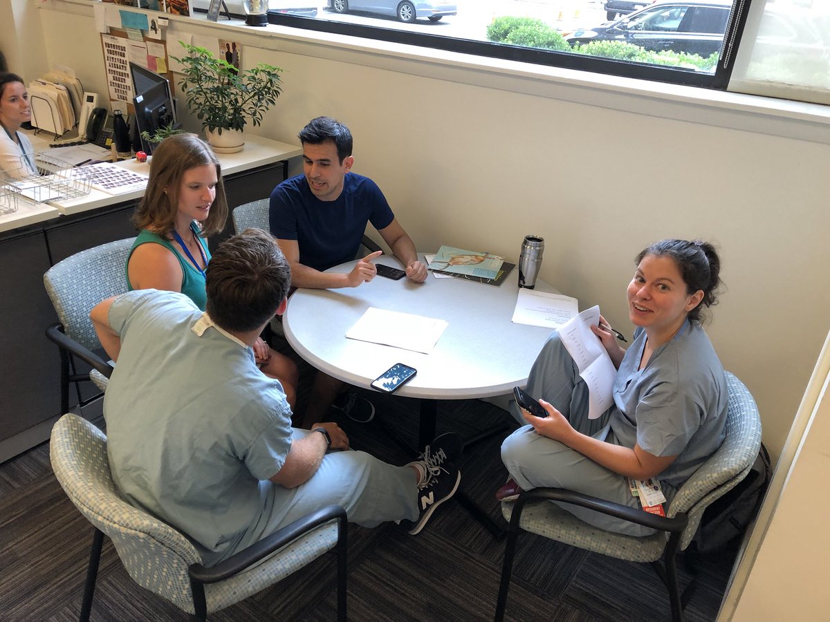 EMRES_MGHBWH's tweet image. The time has come for another year of #InternOlympics to tie off #InternBootCamp!! Starting off strong with rapid triage.