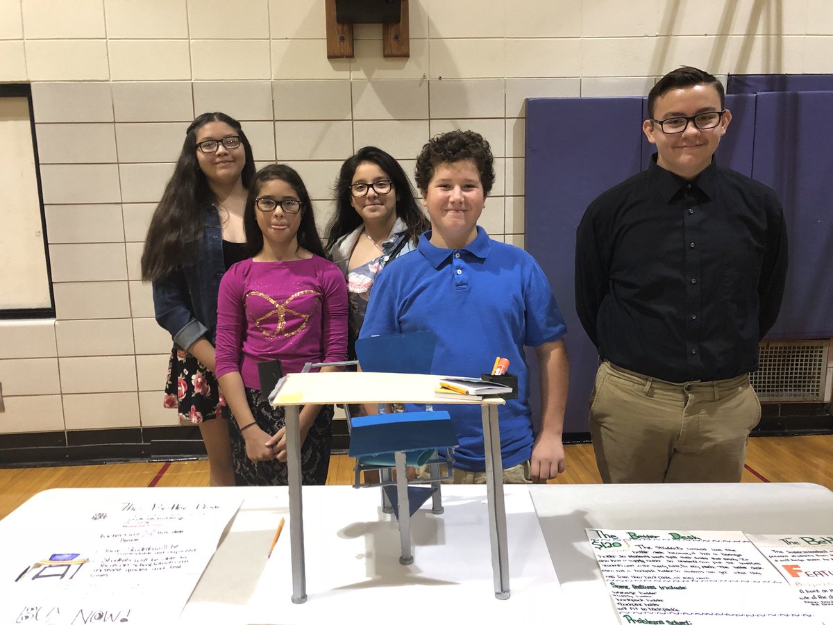 MsBledsoe155's tweet image. 42 students. 10 teams. 1 Challenge. #proudteacher #IDEAchallenge #STEAM