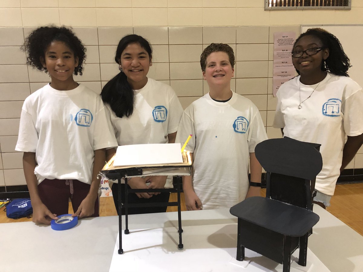 MsBledsoe155's tweet image. 42 students. 10 teams. 1 Challenge. #proudteacher #IDEAchallenge #STEAM